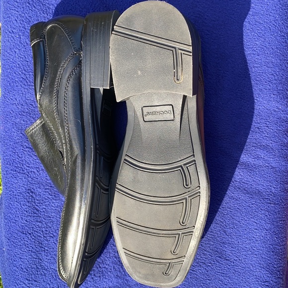 Dockers Black Loafers size 11 - Picture 3 of 6
